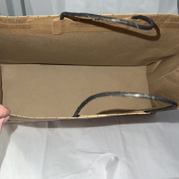 NIKE Paper Shopping Bags-Lot of 3 (1 Large 2 Medium Size) - Picture 5 of 7